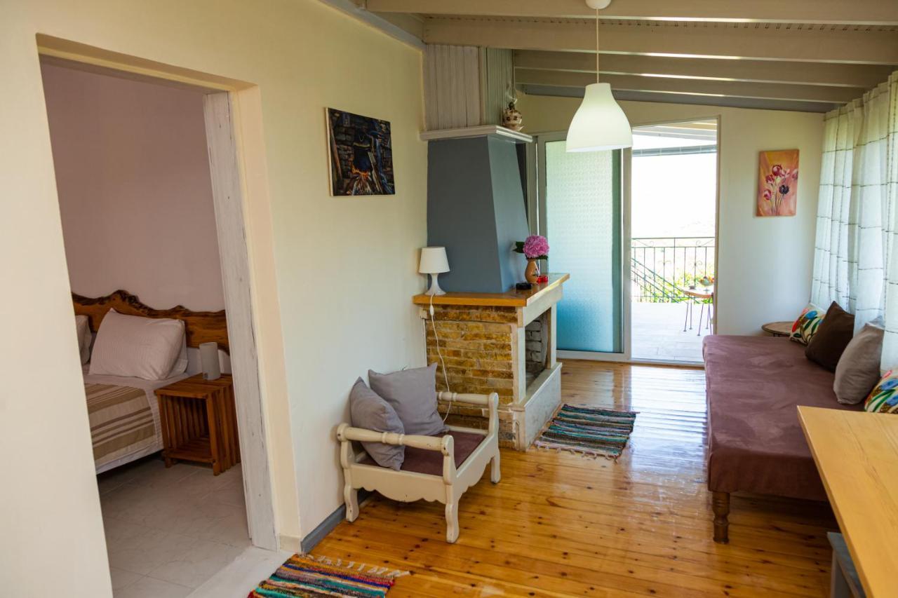 Alonia Apartment Himarë Dış mekan fotoğraf